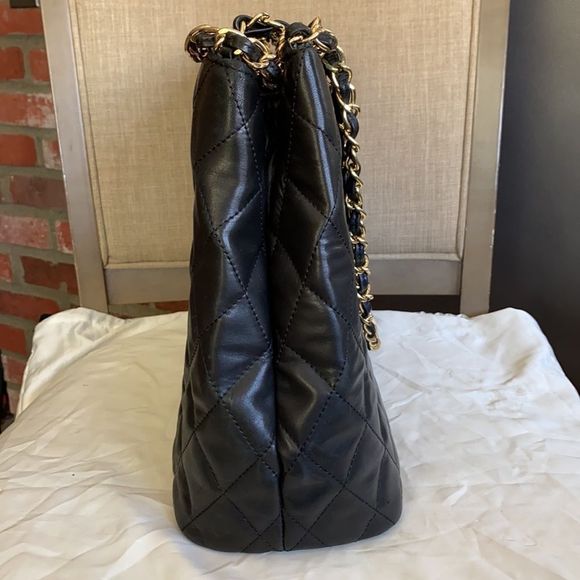 Authentic CHANEL large TOTE bag lamb skin leather - Picture 10 of 17